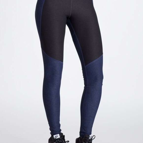 Outdoor Voices - Women's Techsweat 7/8 leggings in Black + Blue- Excellent M - Picture 9 of 11
